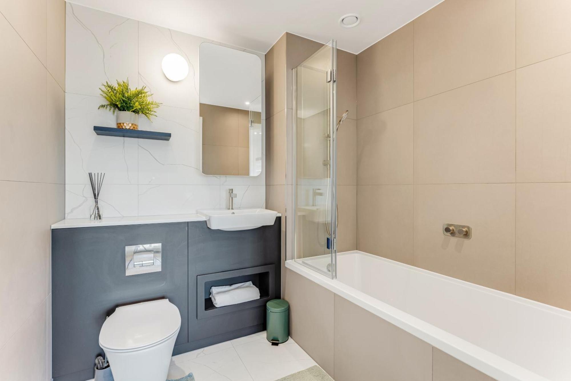 Urban Luxe Retreat Apartment London Ngoại thất bức ảnh